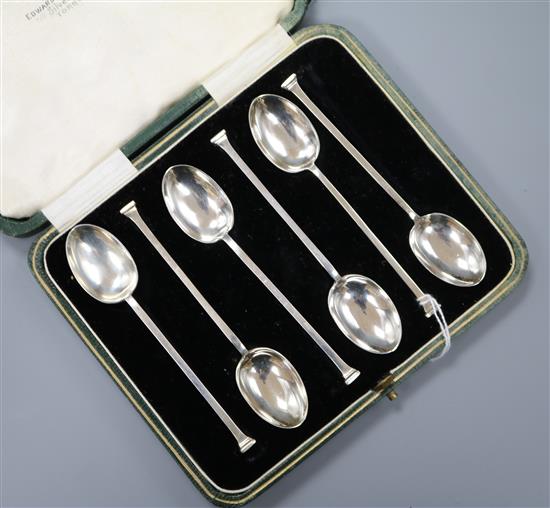 A cased set of six silver teaspoons